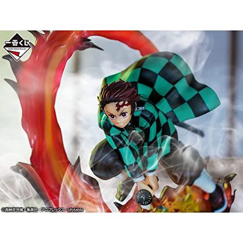 Demon Slayer Tanjiro Fire Breathing Moon Figure
